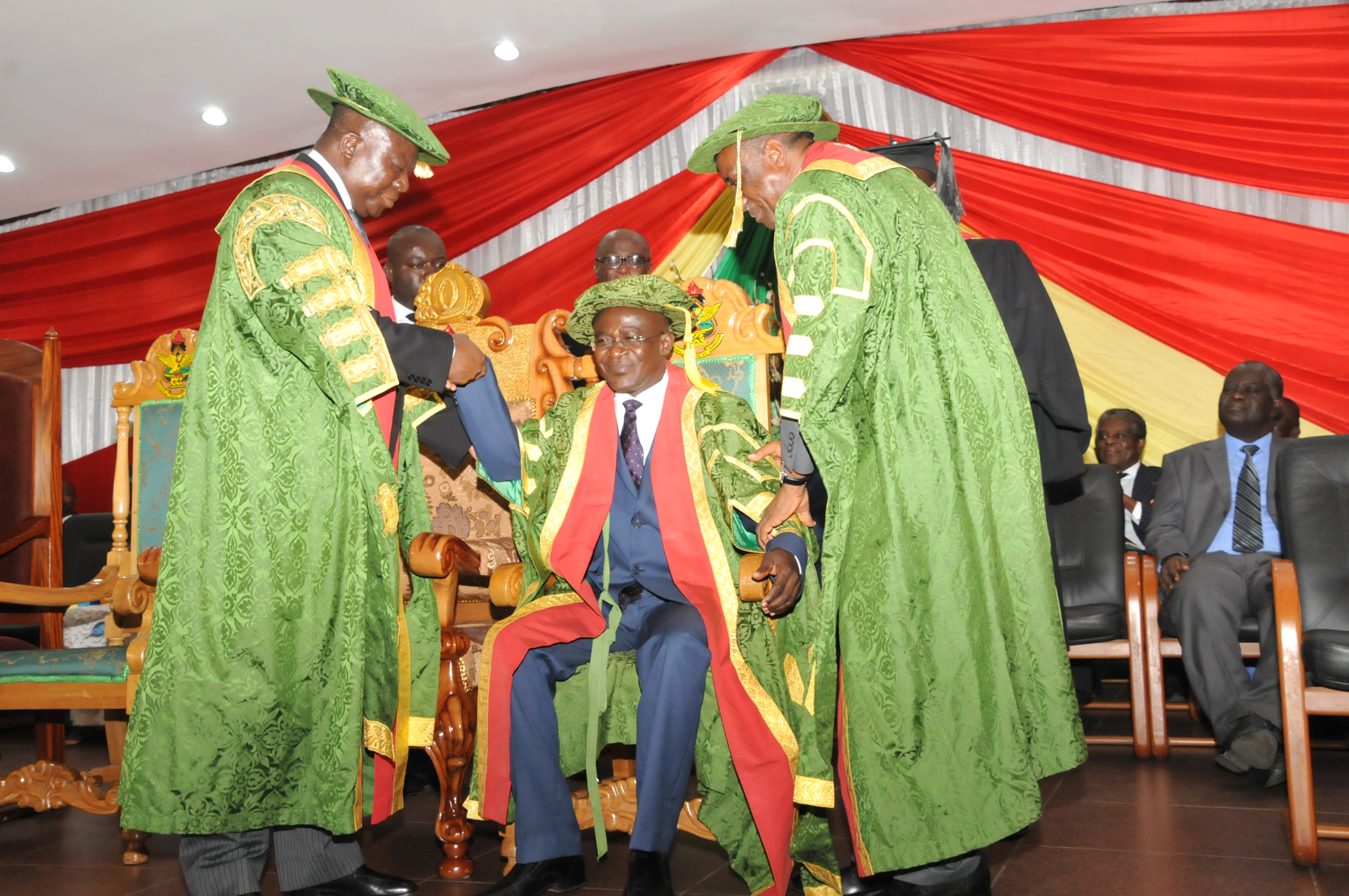 Prof. Obiri-Danso taking his seat as the new Vice-Chancellor of KNUST
